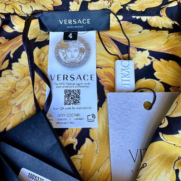Brand New w/Tags $1,825 VERSACE Barocco-Print SILK PAJAMA TOP Size 4 IT / M - Picture 6 of 15